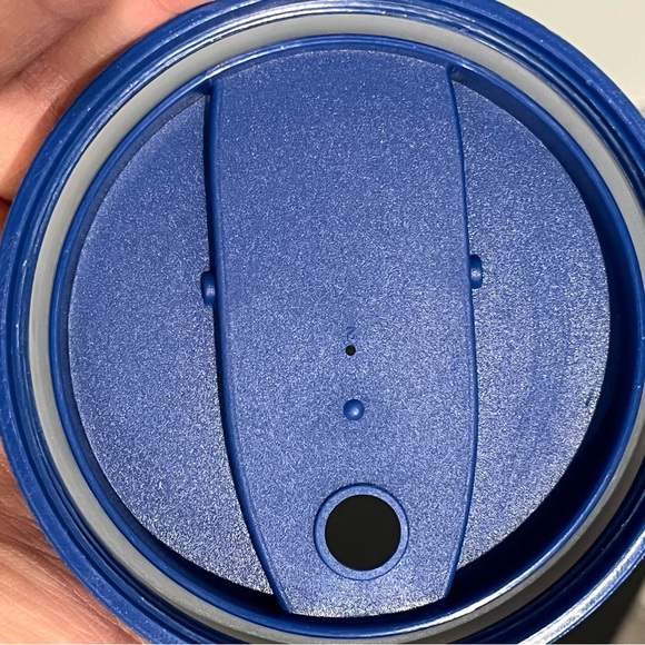 Lilly Pulitzer Travel Tumbler - Picture 8 of 8